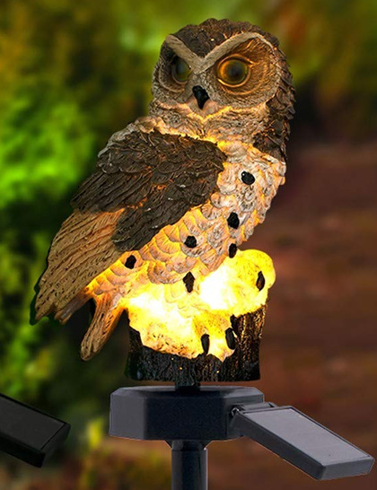 Solar Powered Garden Decoration - Owl Lamp - GPeak
Solar-powered owl lamp lighting up a garden
LED garden owl light for outdoor decoration
Decorative solar owl lamp for yard and patio